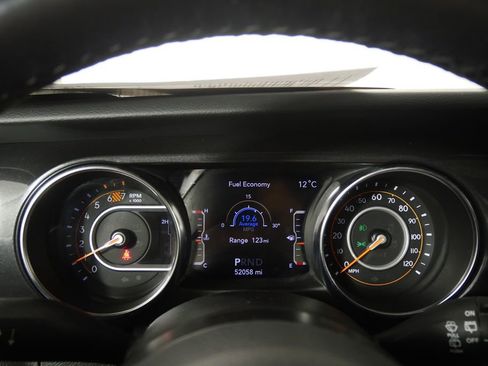 Used 2021 Jeep Wrangler Unlimited Sport image 19