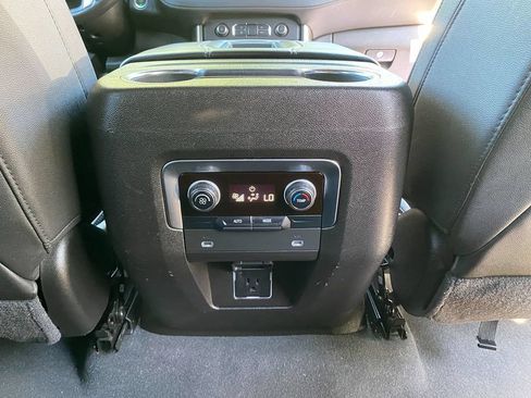 Used 2021 Chevrolet Tahoe LT AWD/4WD image 28