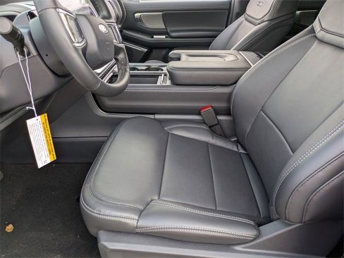 New 2026 Ford Expedition Platinum w/ Driver's Package image 43