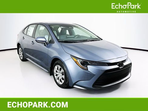 Used 2026 Toyota Corolla LE image 1
