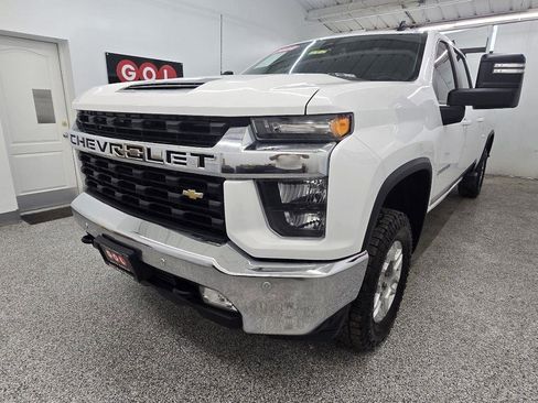 Used 2022 Chevrolet Silverado 2500 LT w/ Convenience Package AWD/4WD image 8