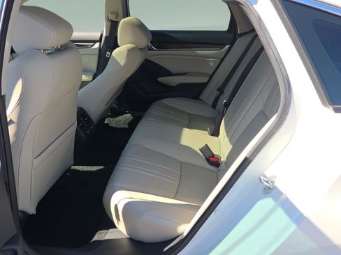 Certified 2021 Honda Accord Touring image 12