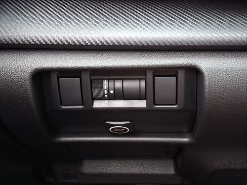 Certified 2025 Subaru Crosstrek 2.5i Limited w/ Crosstrek Mirror Package AWD/4WD image 27