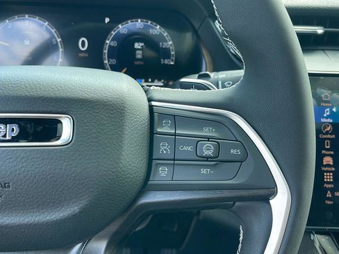 New 2026 Jeep Grand Cherokee L 4WD image 16