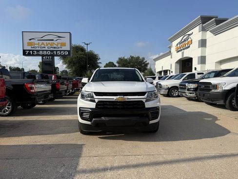 Used 2022 Chevrolet Colorado LT w/ Fleet Safety Package RWD image 35