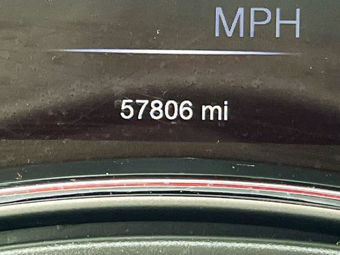 Used 2020 Jeep Grand Cherokee Limited w/ Luxury Group II image 12