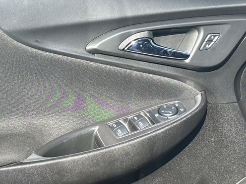 Used 2025 Chevrolet Malibu LT image 14