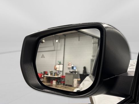 Used 2023 Jeep Grand Cherokee L Laredo image 14