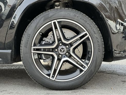 New 2026 Mercedes-Benz GLS 450 4MATIC image 10