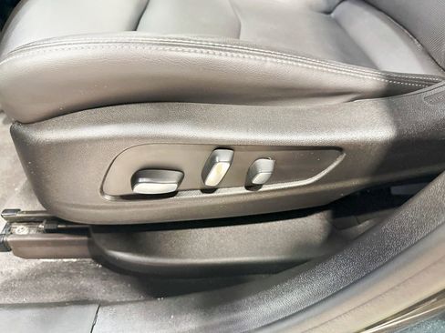 Used 2021 Cadillac XT6 Premium Luxury image 30