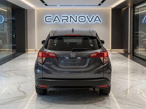 Used 2017 Honda HR-V LX image 5