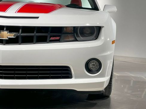 Used 2011 Chevrolet Camaro SS w/ RS Package image 17