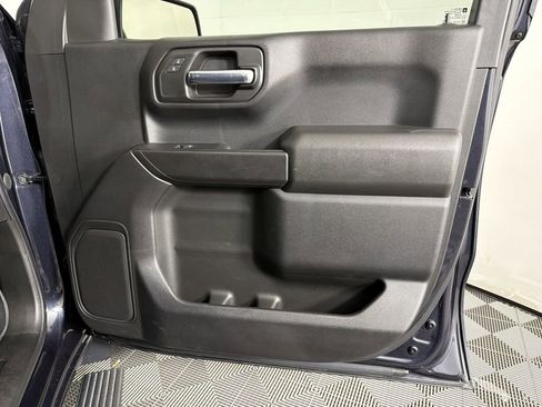 Used 2022 Chevrolet Silverado 1500 Custom image 12