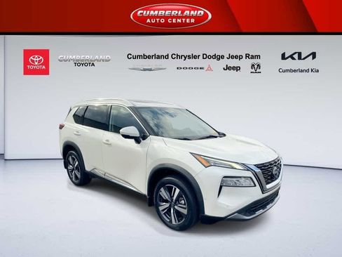Used 2022 Nissan Rogue SL w/ SL Premium Package image 1