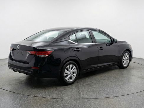 Used 2025 Nissan Sentra S FWD image 9
