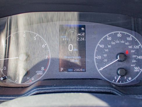 Used 2024 Toyota Corolla LE image 22