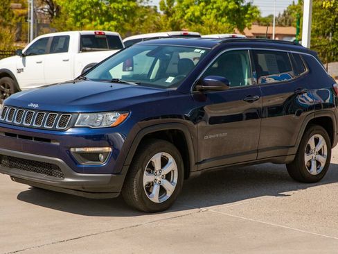 Used 2018 Jeep Compass Latitude AWD/4WD image 9