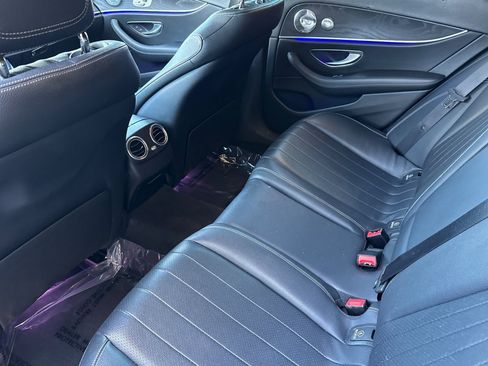 Used 2017 Mercedes-Benz E 300 image 23