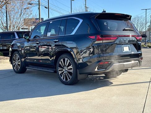 New 2026 Lexus LX 700h Luxury image 6