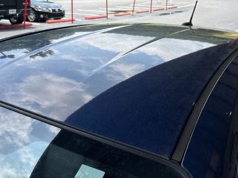 Used 2018 Nissan Versa SV w/ SV Special Edition Package image 7