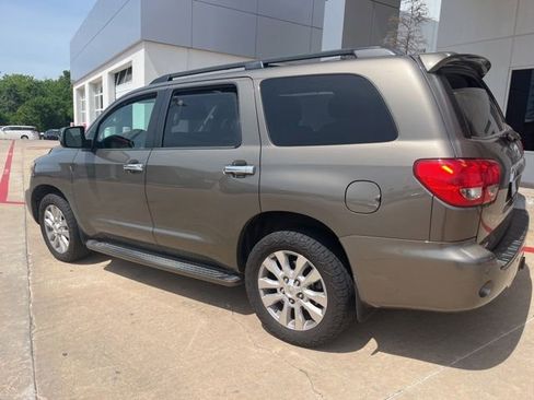 Used 2015 Toyota Sequoia Platinum AWD/4WD image 6