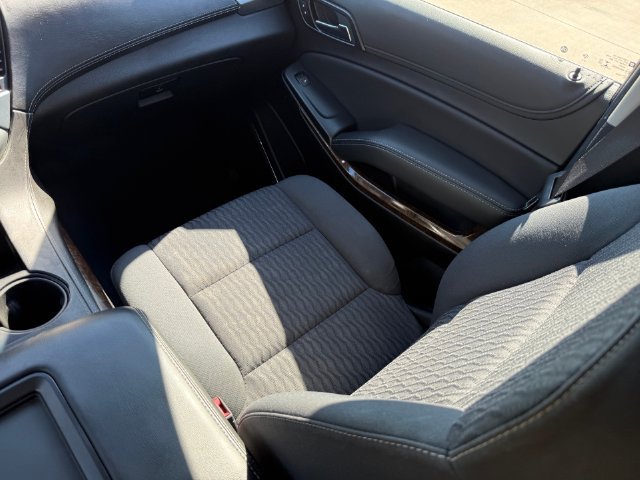 Used 2019 Chevrolet Suburban LS w/ All-Season Package RWD image 23