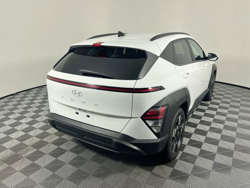 Used 2024 Hyundai Kona SEL FWD image 3