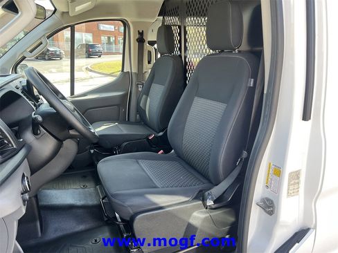 Used 2024 Ford Transit 250 Low Roof w/ Exterior Upgrade Package image 18