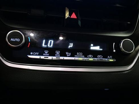Used 2023 Toyota Corolla LE w/ Carpet Mat Package (TMS) FWD image 27