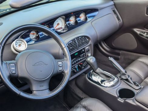 Used 2001 Chrysler Prowler image 26