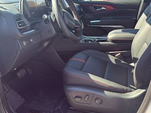 New 2026 Chevrolet Traverse RS w/ LPO, Floor Liner Package image 13