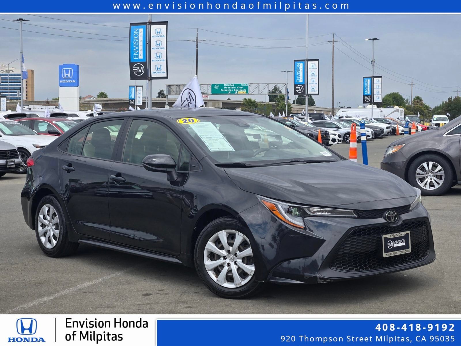 Used 2020 Toyota Corolla LE w/ Carpet Mat Package (TMS) FWD image 1