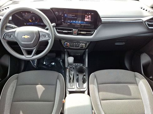 Certified 2025 Chevrolet TrailBlazer LT FWD image 25