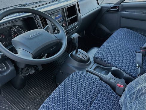 Used 2024 Isuzu NPR RWD image 7