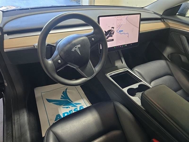 Used 2023 Tesla Model 3 Standard Range RWD image 3
