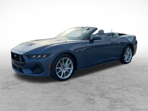 Used 2025 Ford Mustang GT Premium image 5