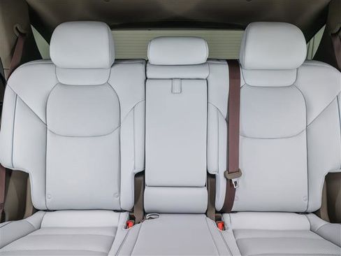 New 2026 Genesis GV70 2.5T Advanced image 34