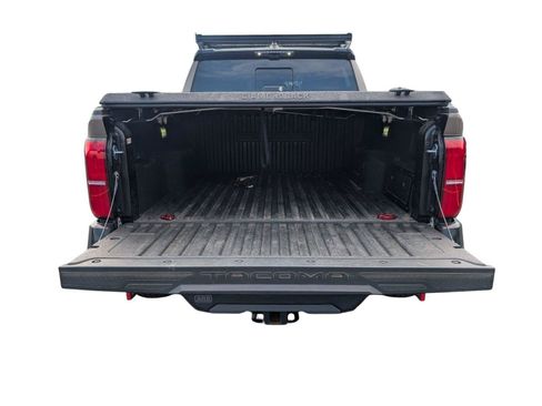 Used 2025 Toyota Tacoma TRD Pro AWD/4WD image 5