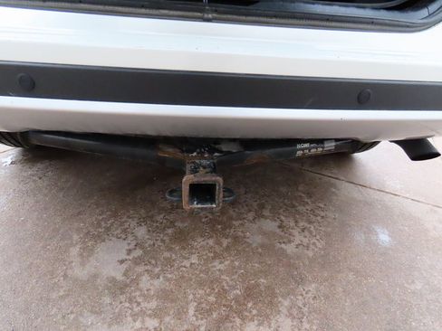 Used 2016 Toyota RAV4 Limited image 18