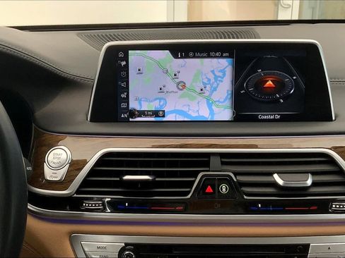 Used 2017 BMW 740i RWD image 6
