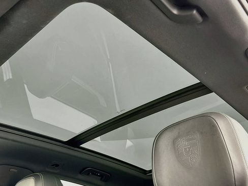 Certified 2024 Porsche Cayenne AWD/4WD image 22