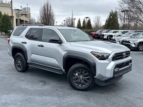 Used 2025 Toyota 4Runner SR5 image 2