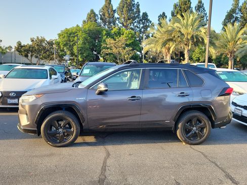 Used 2020 Toyota RAV4 XSE w/ XSE Grade Weather Package AWD/4WD image 2