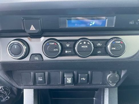 Used 2021 Toyota Tacoma SR5 w/ Trail Edition AWD/4WD image 21