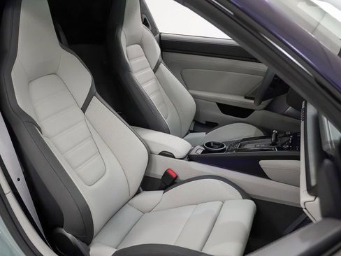 Certified 2026 Porsche 911 Carrera GTS image 18