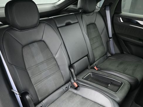 Certified 2024 Porsche Cayenne Turbo GT image 26