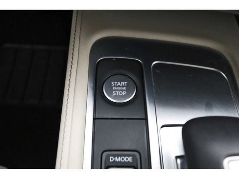 Used 2025 INFINITI QX60 Pure image 27