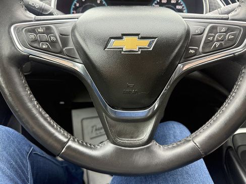 Used 2016 Chevrolet Malibu LT image 17