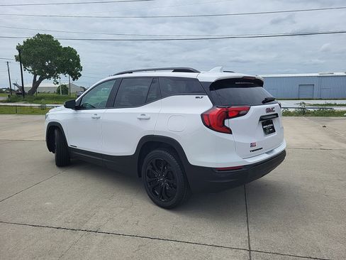 Used 2020 GMC Terrain SLT w/ Preferred Package FWD image 7