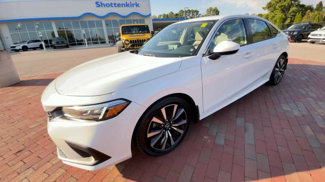 Certified 2024 Honda Civic EX image 5